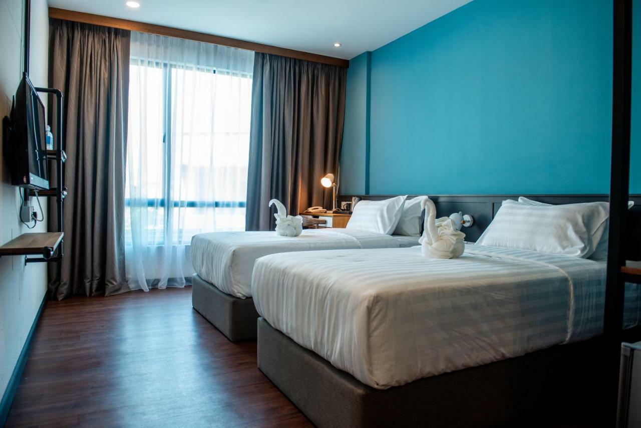 O&G Hotel Parit Buntar Eksteriør billede