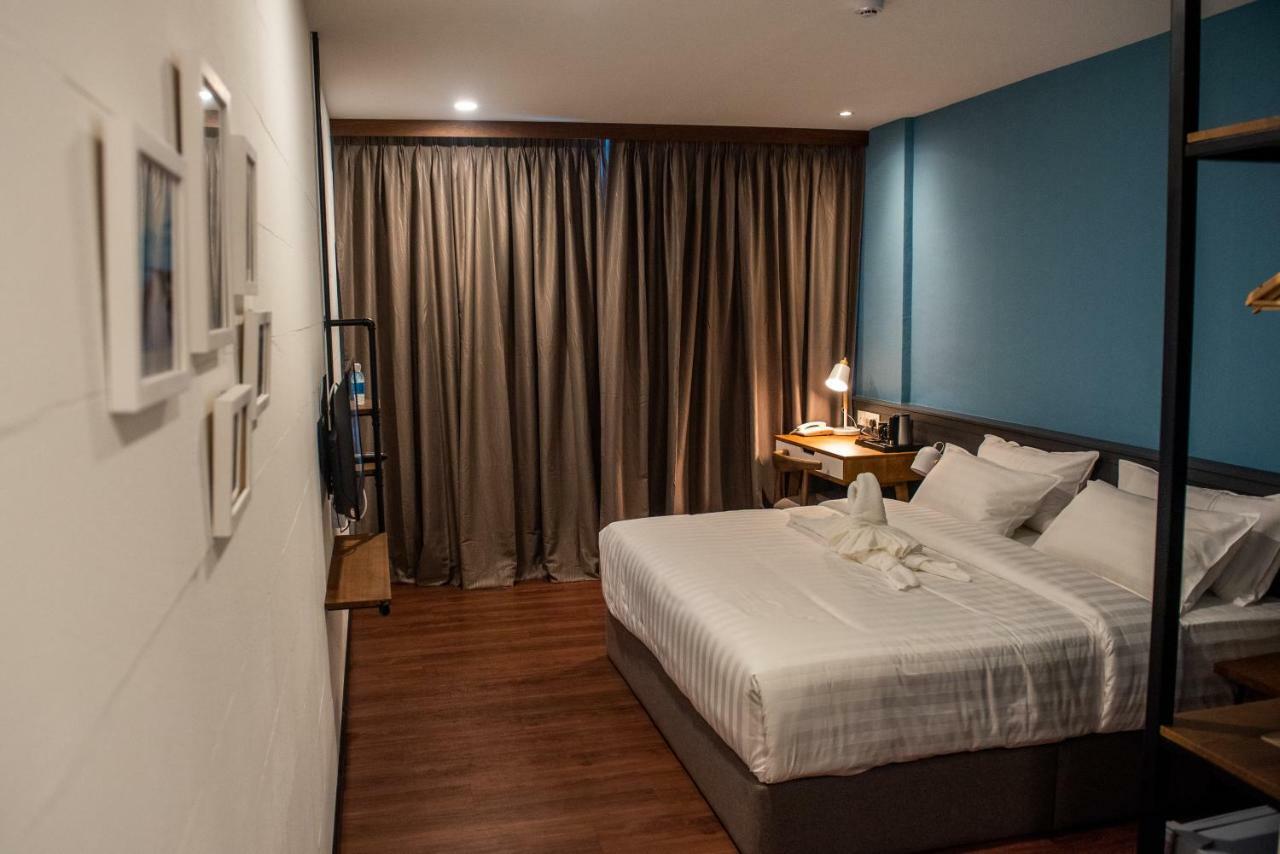 O&G Hotel Parit Buntar Eksteriør billede